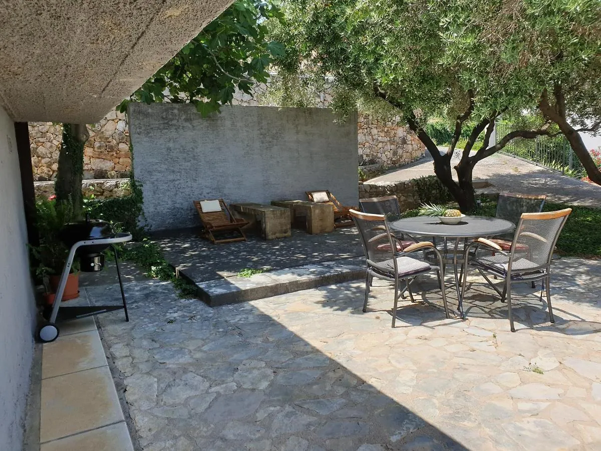 Villa Two Olives Vrbnik  Сasa de vacaciones Vrbnik (Primorje-Gorski Kotar)